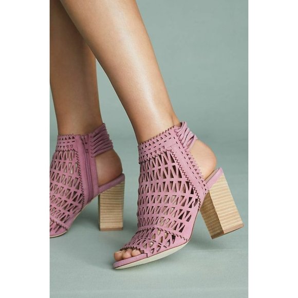Jeffrey Campbell Ottawa Shooties Pink Cut Out Suede Size 9